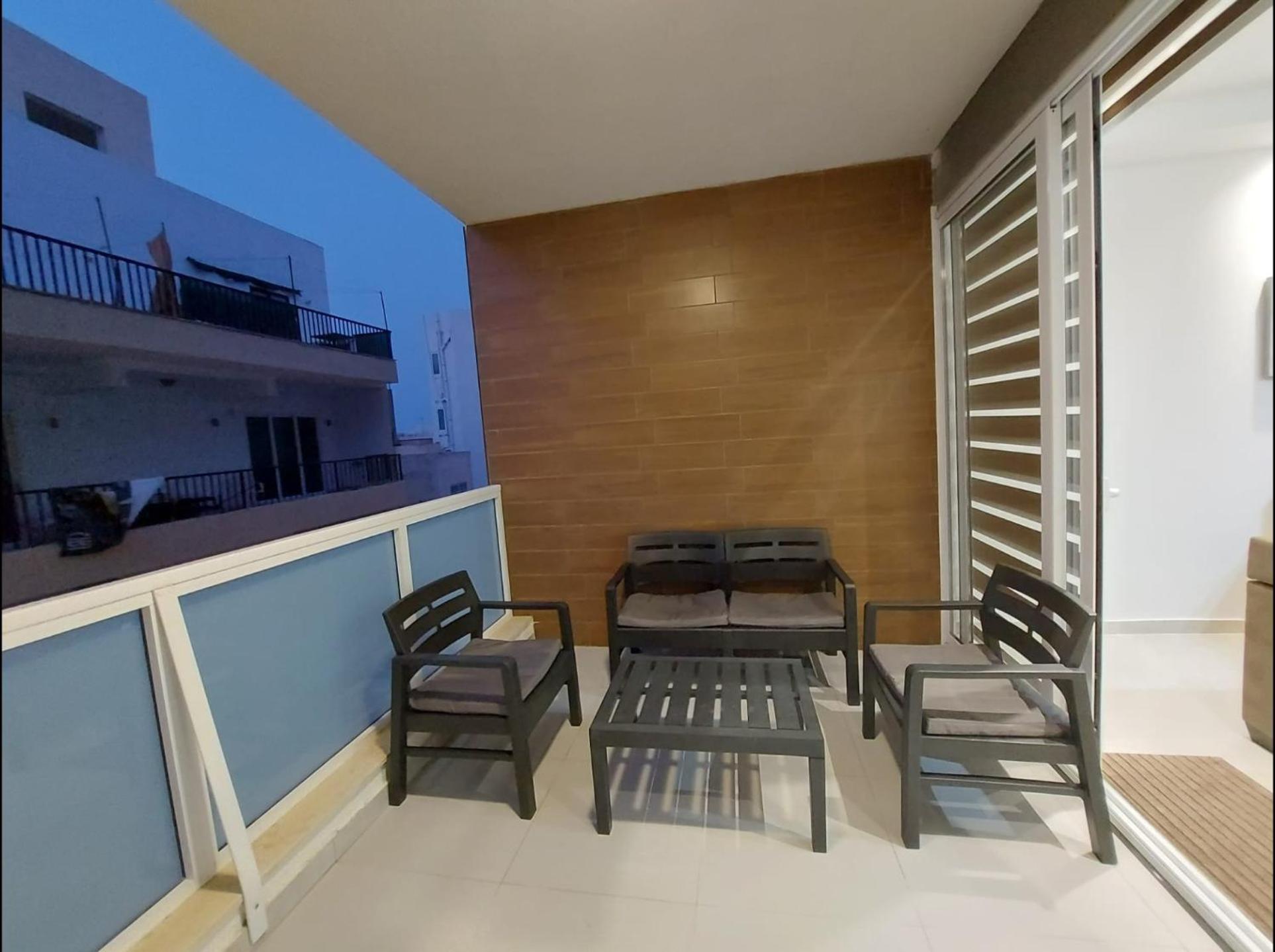 Centre Point Comfort Apartment St. Paul's Bay Exteriér fotografie